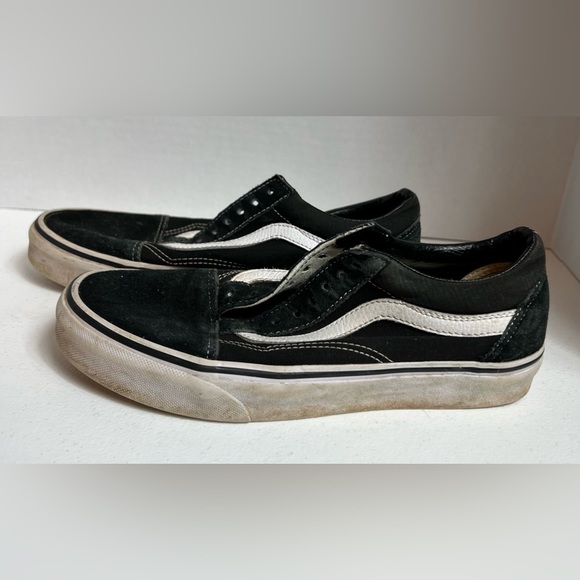 Unisex Black n white Vans 7men/8.5woman - Picture 3 of 7
